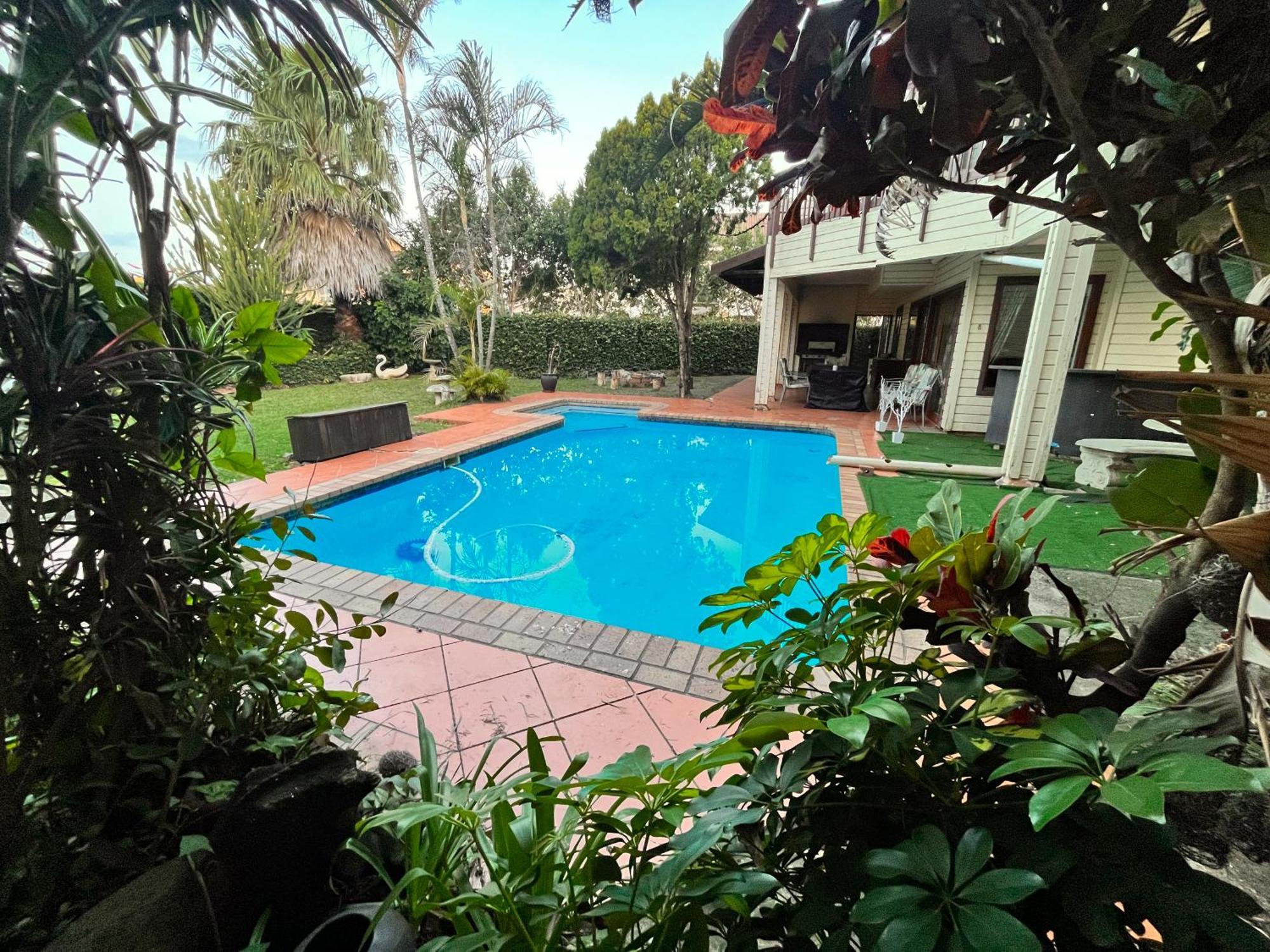 מלון אמפאנייני The Wood House מראה חיצוני תמונה