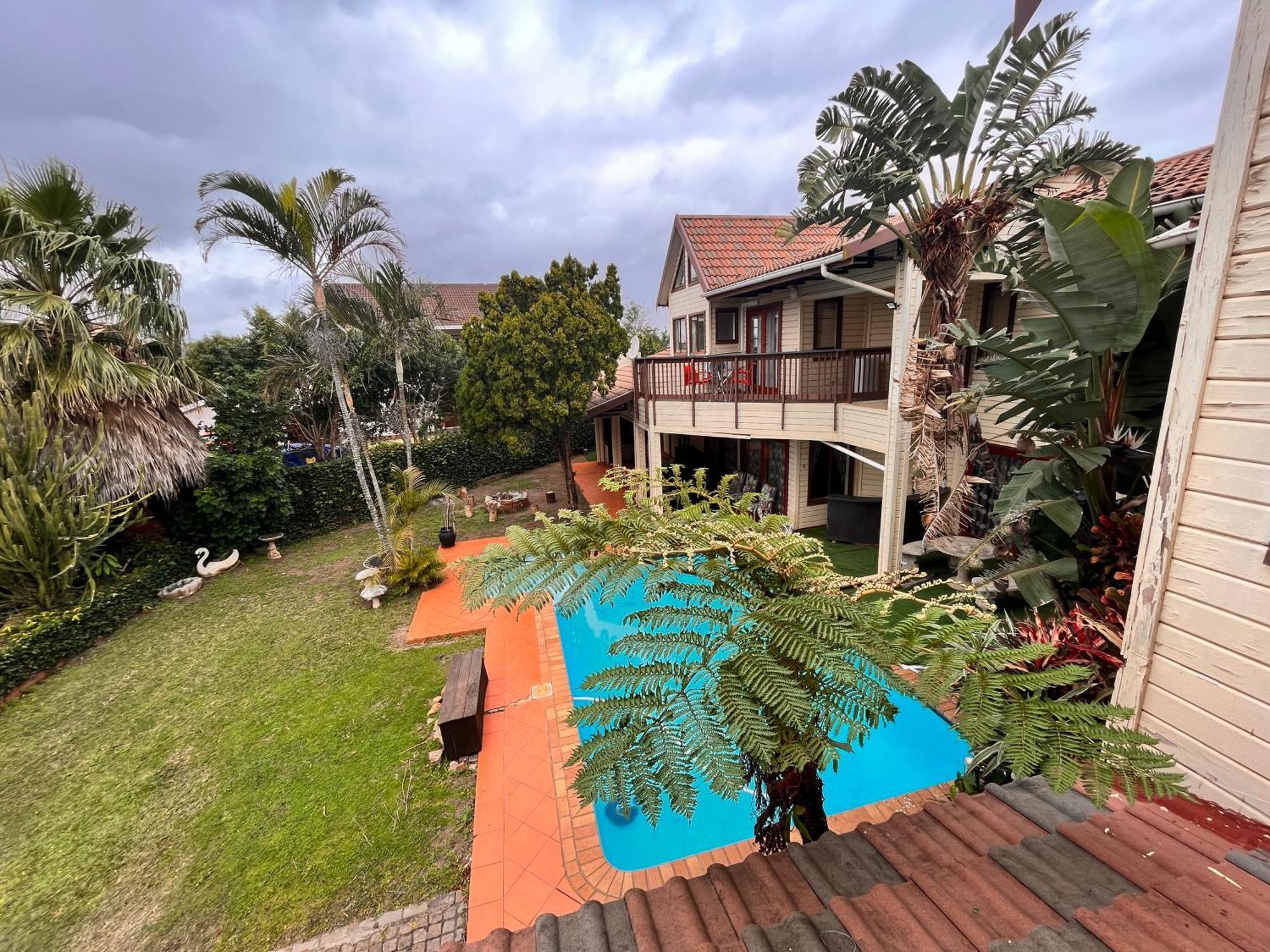 מלון אמפאנייני The Wood House מראה חיצוני תמונה