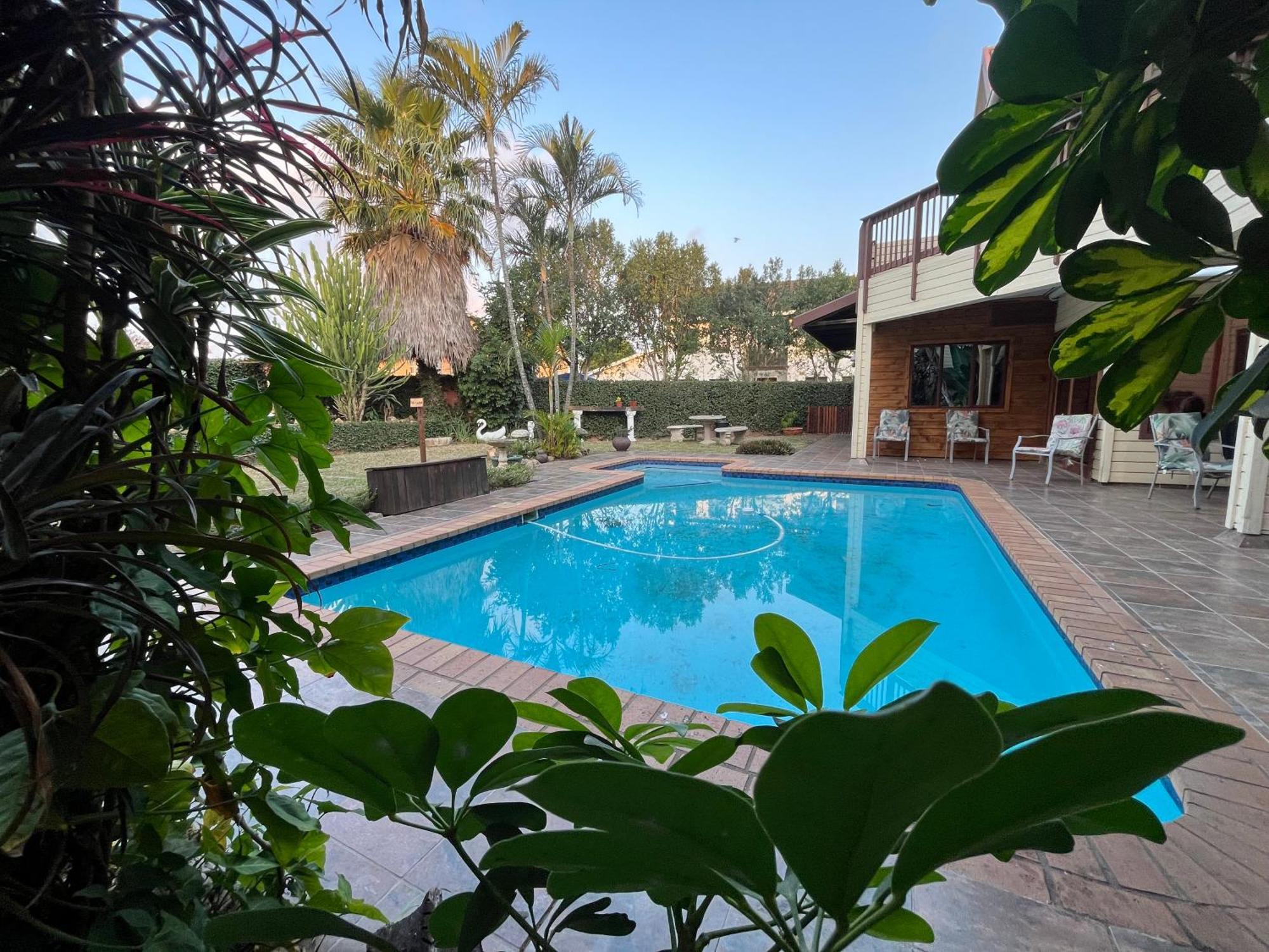 מלון אמפאנייני The Wood House מראה חיצוני תמונה